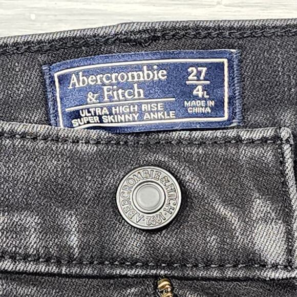 Abercrombie & Fitch Ultra High Rise Super Skinny Ankle 4 Long Black Distressed - Picture 7 of 12